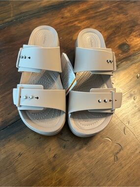 Crocs Brooklyn Buckle wedge platform sandals
